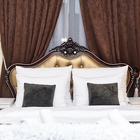Hotel Palace Velika Kladusa Bagian luar foto