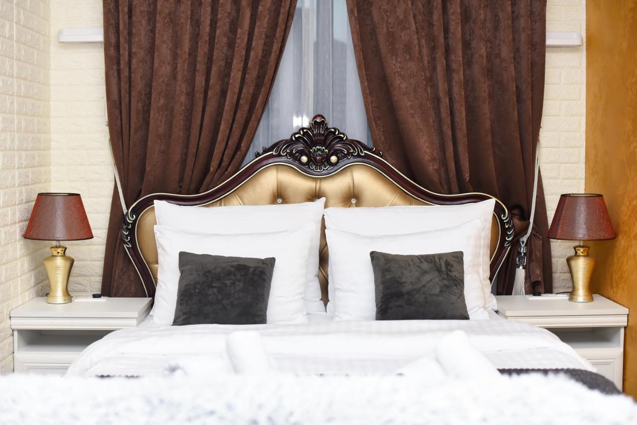 Hotel Palace Velika Kladusa Bagian luar foto