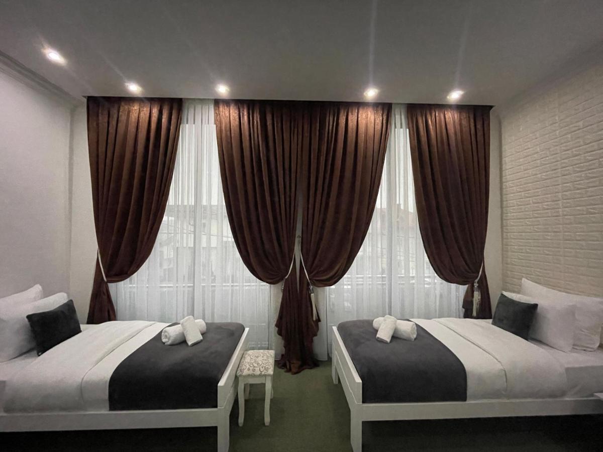 Hotel Palace Velika Kladusa Bagian luar foto
